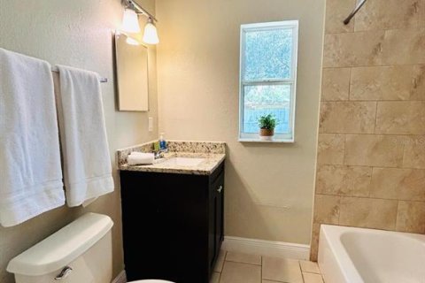 Casa en alquiler en Tampa, Florida, 3 dormitorios, 93.83 m2 № 1877364 - foto 14