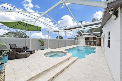 House in Tampa, Florida 4 bedrooms, 174.75 sq.m. № 1822714 - photo 22