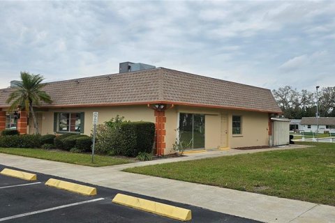 Condo in Pinellas Park, Florida, 2 bedrooms  № 1560586 - photo 24