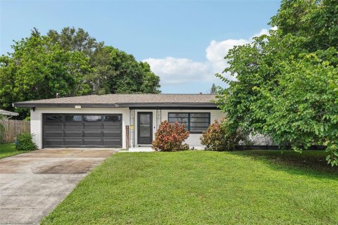 Casa en venta en Clearwater, Florida, 3 dormitorios, 130.25 m2 № 1914728 - foto 1