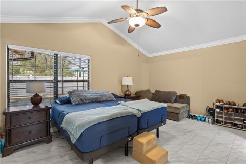 House in Casselberry, Florida 3 bedrooms, 176.42 sq.m. № 1560775 - photo 20