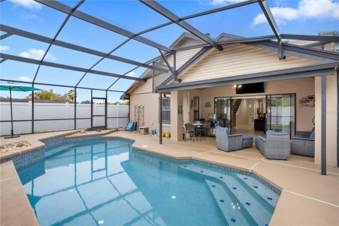House in Casselberry, Florida 3 bedrooms, 176.42 sq.m. № 1560775 - photo 18