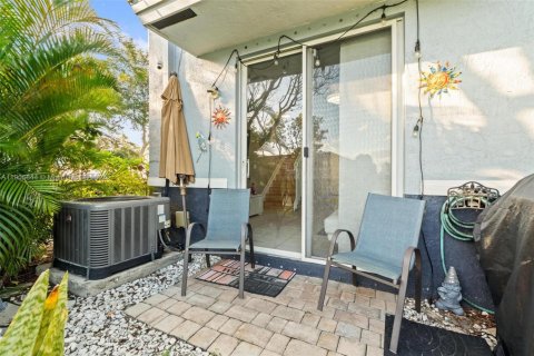 Купить таунхаус в Лодерхилл, Флорида 2 спальни, 120.22м2, № 1956827 - фото 19