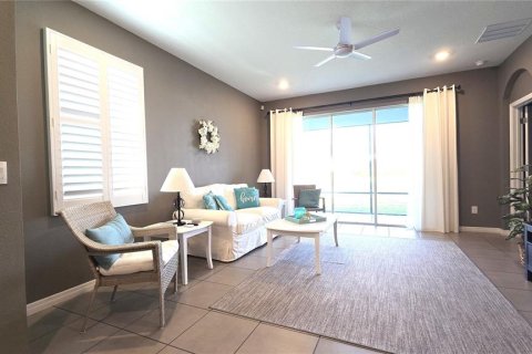 Apartamento en alquiler en Bradenton, Florida, 3 dormitorios, 145.11 m2 № 1812731 - foto 2