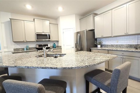 Apartamento en alquiler en Bradenton, Florida, 3 dormitorios, 145.11 m2 № 1812731 - foto 4