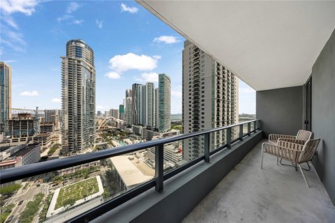 Купить кондоминиум в Майами, Флорида 2 спальни, 99.59м2, № 1813954 - фото 14