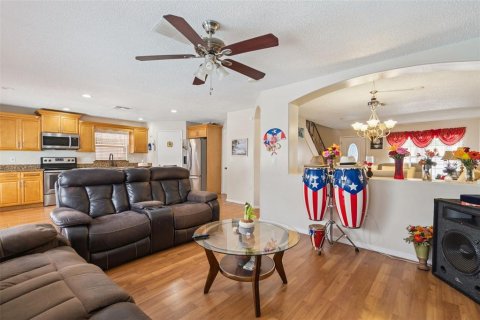 Casa en venta en Orlando, Florida, 4 dormitorios, 170.66 m2 № 1899005 - foto 18
