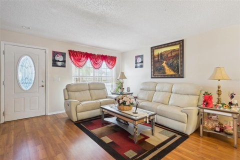Casa en venta en Orlando, Florida, 4 dormitorios, 170.66 m2 № 1899005 - foto 12