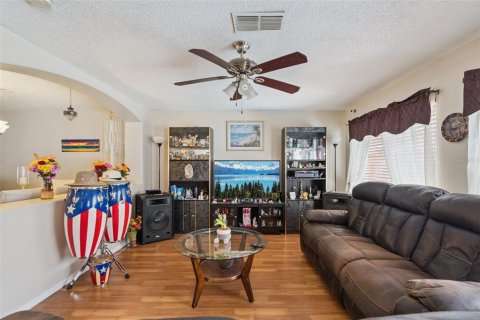 Casa en venta en Orlando, Florida, 4 dormitorios, 170.66 m2 № 1899005 - foto 19