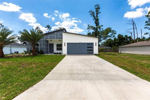 House in Port Charlotte, Florida 5 bedrooms, 213.21 sq.m. № 1777191 - photo 4