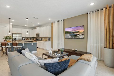 House in Kissimmee, Florida 6 bedrooms, 297.57 sq.m. № 1852741 - photo 20