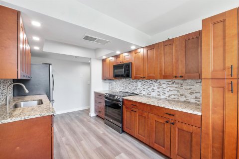 Copropriété à vendre à Boca Raton, Floride: 2 chambres, 131.46 m2 № 2191829 - photo 5