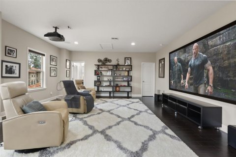 House in Lake Mary, Florida 4 bedrooms, 356 sq.m. № 2273090 - photo 18