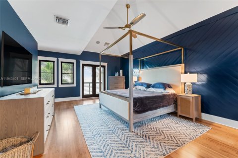 House in Stuart, Florida 5 bedrooms, 547.57 sq.m. № 2000231 - photo 22