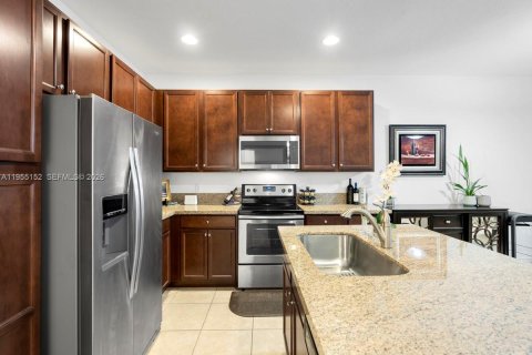 Adosado en venta en Davie, Florida, 3 dormitorios, 160.16 m2 № 2024018 - foto 8