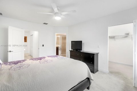 Adosado en venta en Davie, Florida, 3 dormitorios, 160.16 m2 № 2024018 - foto 26