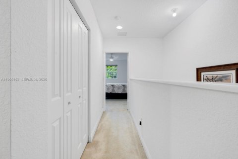 Adosado en venta en Davie, Florida, 3 dormitorios, 160.16 m2 № 2024018 - foto 18