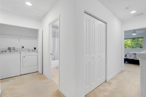 Adosado en venta en Davie, Florida, 3 dormitorios, 160.16 m2 № 2024018 - foto 21