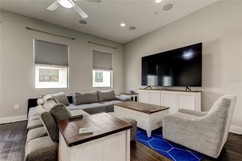 Touwnhouse à vendre à Tampa, Floride: 3 chambres, 172.33 m2 № 1916036 - photo 9