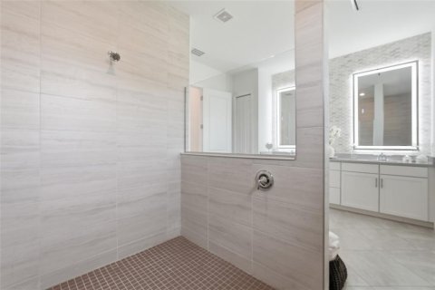 Casa en venta en Bradenton, Florida, 3 dormitorios, 245.91 m2 № 2209974 - foto 20