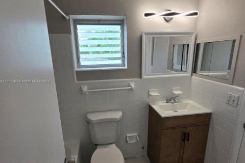 Купить коммерческую недвижимость в Норт-Майами-Бич, Флорида № 2035731 - фото 9