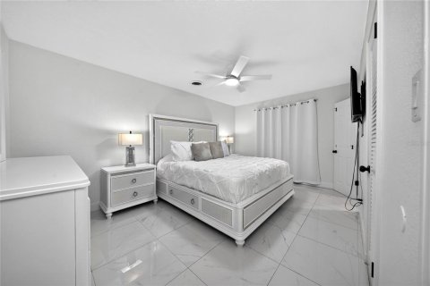 Casa en venta en Orlando, Florida, 3 dormitorios, 166.48 m2 № 2408743 - foto 17
