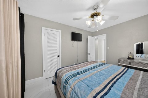 Casa en venta en Orlando, Florida, 3 dormitorios, 166.48 m2 № 2408743 - foto 13