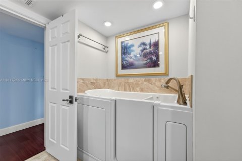 Купить кондоминиум в Теквеста, Флорида 2 спальни, 152.27м2, № 1970155 - фото 29