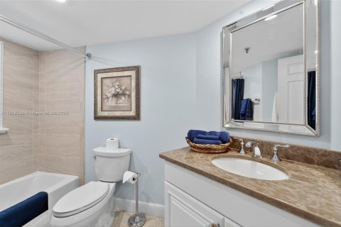 Купить кондоминиум в Теквеста, Флорида 2 спальни, 152.27м2, № 1970155 - фото 24