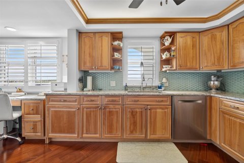 Купить кондоминиум в Теквеста, Флорида 2 спальни, 152.27м2, № 1970155 - фото 10