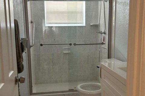 Condo in Lauderdale Lakes, Florida, 1 bedroom № 2184259 - photo 8