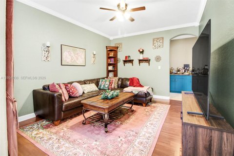 House in Homestead, Florida 4 bedrooms, 258.83 sq.m. № 2009080 - photo 4