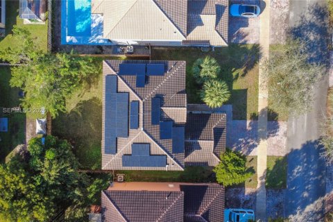 House in Homestead, Florida 4 bedrooms, 258.83 sq.m. № 2009080 - photo 27