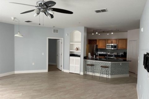 Condo in Orlando, Florida, 2 bedrooms  № 2208477 - photo 10