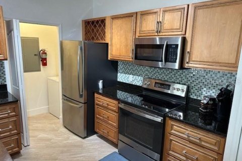 Condo in Orlando, Florida, 2 bedrooms  № 2208477 - photo 8