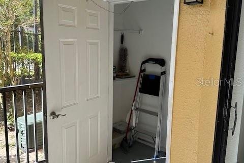 Condo in Orlando, Florida, 2 bedrooms  № 2208477 - photo 24