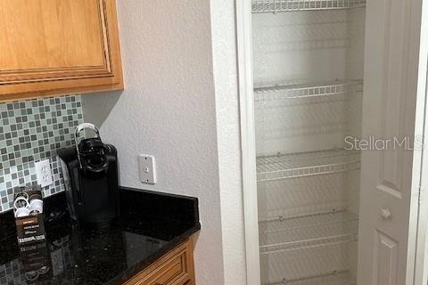 Condo in Orlando, Florida, 2 bedrooms  № 2208477 - photo 15