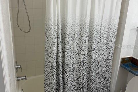 Condo in Orlando, Florida, 2 bedrooms  № 2208477 - photo 16