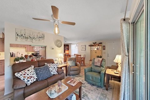 Condo in Oldsmar, Florida, 2 bedrooms  № 2379578 - photo 6