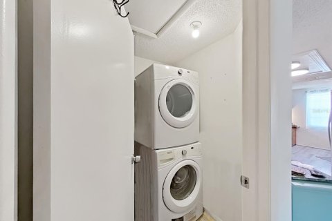 Condo in Oldsmar, Florida, 2 bedrooms  № 2379578 - photo 22
