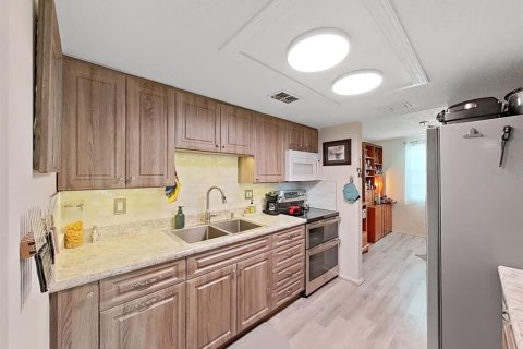 Condo in Oldsmar, Florida, 2 bedrooms  № 2379578 - photo 18