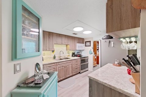 Condo in Oldsmar, Florida, 2 bedrooms  № 2379578 - photo 19