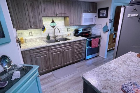 Condo in Oldsmar, Florida, 2 bedrooms  № 2379578 - photo 20