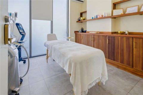 Купить коммерческую недвижимость в Майами, Флорида № 2051082 - фото 15