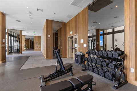 Купить коммерческую недвижимость в Майами, Флорида № 2051082 - фото 21