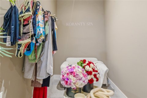 Купить коммерческую недвижимость в Майами, Флорида № 2051082 - фото 19