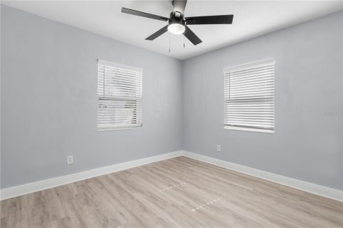Villa ou maison à vendre à Tampa, Floride: 2 chambres, 103.68 m2 № 2324925 - photo 16