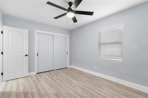 Villa ou maison à vendre à Tampa, Floride: 2 chambres, 103.68 m2 № 2324925 - photo 12