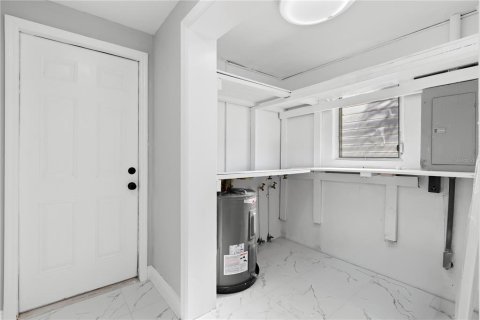 Villa ou maison à vendre à Tampa, Floride: 2 chambres, 103.68 m2 № 2324925 - photo 25