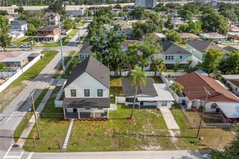 Villa ou maison à vendre à Tampa, Floride: 2 chambres, 103.68 m2 № 2324925 - photo 30